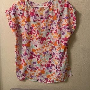 Hi-Lo Short Sleeved Blouse